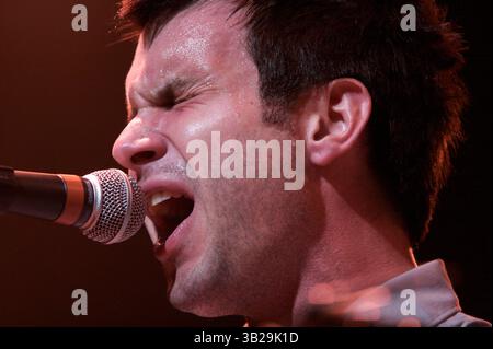 Sep 16, 2009 - Irvine, California, USA - HOWIE DAY Rocks The House of Blues, Anaheim. (Crédit image : © Edward Hannigan/ZUMA Press) Banque D'Images