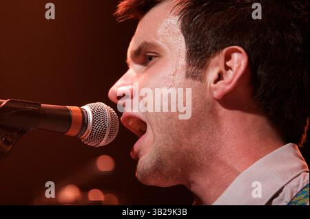 Sep 16, 2009 - Irvine, California, USA - HOWIE DAY Rocks The House of Blues, Anaheim. (Crédit image : © Edward Hannigan/ZUMA Press) Banque D'Images
