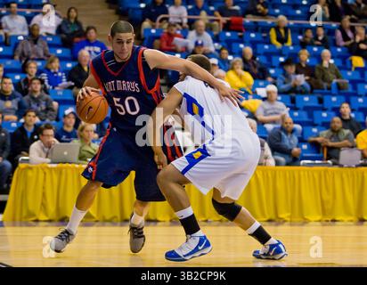 01, 2009 - San Jose, CA, États-Unis d'Amérique - 30 novembre 2009 : le centre de Saint Mary's Omar Samhan #50 en action pendant le match de basket-ball de la NCAA entre les Spartans de San Jose State et les Gaels de Saint Mary's au Event Center de San Jose State à San Jose, CA. Saint Mary's a battu SJSU 78-71. â© Damon Tarver/CSM (crédit image : © Damon Tarver/Cal Sport Media/ZUMApress.com) Banque D'Images