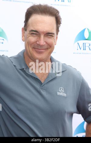 10 novembre 2014 - Burbank, CA, USA - LOS ANGELES - 10 novembre : Patrick Warburton à la troisième classique annuelle de golf célébrité au profit de la Fondation de recherche sur le mélanome au Lakeside Golf Club le 10 novembre 2014 à Burbank, CA photo via Newscom (crédit image : © Kathy Hutchins/Newscom via ZUMA Press) Banque D'Images