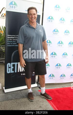 10 novembre 2014 - Burbank, CA, USA - LOS ANGELES - 10 novembre : Patrick Warburton à la troisième classique annuelle de golf célébrité au profit de la Fondation de recherche sur le mélanome au Lakeside Golf Club le 10 novembre 2014 à Burbank, CA photo via Newscom (crédit image : © Kathy Hutchins/Newscom via ZUMA Press) Banque D'Images