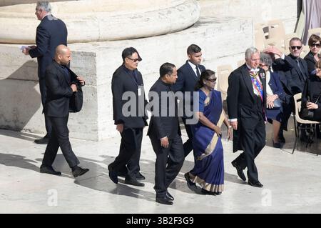 Rome, Italie. 26 avril 2025. Draupadi Murmu assiste aux funérailles du pape François à la place Pierre. Crédit : SOPA images Limited/Alamy Live News Banque D'Images