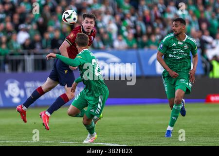 Radom, Pologne. 27 avril 2025 Patrik Walemark lors du match Radomiak Radom vs Lech Poznan PKO Ekstraklasa au Radomiak Stadium. Crédit : Igor Jakubowski/Alamy Live News Banque D'Images