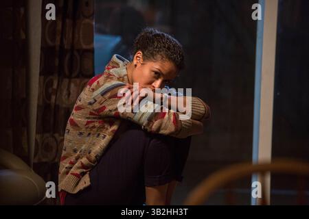 DATE DE SORTIE : Dec. 25, 2015TITLE : Concussion STUDIO : Columbia Pictures RÉALISATEUR : Peter Landesman INTRIGUE : à Pittsburgh, le pathologiste accompli Dr Bennet Omalu découvre la vérité sur les lésions cérébrales chez les joueurs de football qui subissent des commotions cérébrales répétées au cours d'un jeu normal PHOTO : GUGU MBATHA-RAW (crédit : © Columbia Pictures/Entertainment Pictures/ZUMAPRESS.com) Banque D'Images