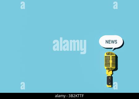 Microphone rétro diffusant les dernières nouvelles, avec une bulle de discours sur fond bleu vif, capturant l'essence de la communication. 3D R Banque D'Images