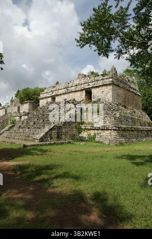 Mexique. Yucatan. EK Balam. Structure 17 (les jumeaux). Période classique tardive (550 -830 AD) Banque D'Images
