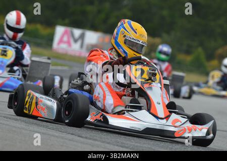 Jules Gounon est un pilote automobile professionnel français, sa carrière est centrée sur les courses de voitures de sport, son père Jean-Marc Gounon a participé à 9 Grand Prix entre 1993 et 1994. Banque D'Images