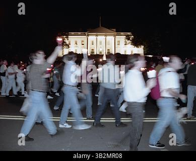 19 juin 2015 - Washington, District of Columbia, États-Unis d'Amérique - Washington, DC.10-10-1992.The NAMES Project AIDS Candlelight Memorial marche devant la Maison Blanche. . Crédit : Mark Reinstein (crédit image : © Mark Reinstein via ZUMA Wire) Banque D'Images