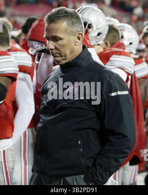21 novembre 2015 - Columbus, OH, États-Unis - L'entraîneur-chef de l'Ohio State Urban Meyer après une défaite de 17-14 contre Michigan State le samedi 21 novembre 2015, au Ohio Stadium de Columbus, Ohio. (Crédit image : © Kyle Robertson/TNS via ZUMA Wire) Banque D'Images
