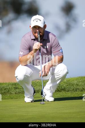 29 janvier 2016 : Scott Brown attend sur le 4e green du North course pour putter lors de la deuxième manche de l'Open d'assurance des agriculteurs au Torrey Pines Golf course à San Diego, en Californie. Justin Cooper/CSM(crédit image : © Justin Cooper/CSM via ZUMA Wire) Banque D'Images