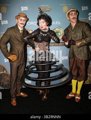 9 décembre 2015 - Los Angeles, CA, USA - LOS ANGELES - DEC 09 : ambiance au ''Kurios - Cabinet des curiosités'' du Cirque du Soleil au Dodger Stadium le 09 décembre 2015 à Los Angeles, CA photo via Newscom (crédit image : © hPa/Newscom via ZUMA Press) Banque D'Images