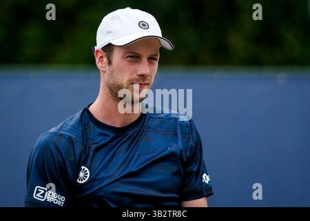 'S-HERTOGENBOSCH, PAYS-BAS - 10 JUIN : Botic van de Zandschulp des pays-Bas lors du match des quarts de finale des doubles hommes avec Mackenzie McDonald des États-Unis d'Amérique contre Wesley Koolhof des pays-Bas et Neal Skupski de Grande-Bretagne lors du jour 5 des Championnats Libema Open Grass court à l'Autotron le 10 juin 2022 à 's-Hertogenbosch, pays-Bas (photo par Rene Nijhuis/BSR Agency) Banque D'Images