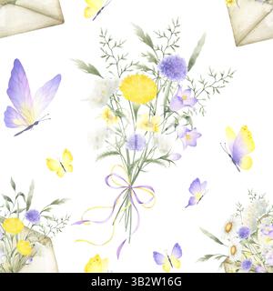 Motif floral sans couture avec des papillons, boucle de ruban noué bouquet et enveloppe avec aquarelle jaune et lilas fleurs sauvages chellflower, Buttercup et Banque D'Images