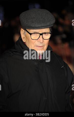 Dec. 10, 2015 - Londres, Angleterre - Ennio Morricone assiste à la première européenne de 'The haineux Eight' à l'Odeon Leicester Square le 10 décembre 2015 à Londres, Angleterre (crédit image : © Famous/Ace Pictures via ZUMA Press) Banque D'Images