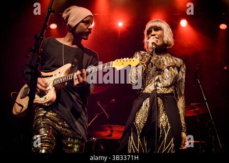 15 février 2016 - le groupe australien TIGERTOWN a donné un concert à guichet fermé au Phoenix de Toronto. En photo : ALEXI COLLINS, ELODIE CROWE, CHARLIE COLLINS, CHRIS COLLINS, KURT BAILEY (crédit image : © Angel Marchini via ZUMA Wire) Banque D'Images