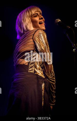 15 février 2016 - le groupe australien TIGERTOWN a donné un concert à guichet fermé au Phoenix de Toronto. En photo : ALEXI COLLINS, ELODIE CROWE, CHARLIE COLLINS, CHRIS COLLINS, KURT BAILEY (crédit image : © Angel Marchini via ZUMA Wire) Banque D'Images