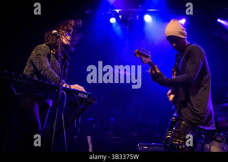 15 février 2016 - le groupe australien TIGERTOWN a donné un concert à guichet fermé au Phoenix de Toronto. En photo : ALEXI COLLINS, ELODIE CROWE, CHARLIE COLLINS, CHRIS COLLINS, KURT BAILEY (crédit image : © Angel Marchini via ZUMA Wire) Banque D'Images