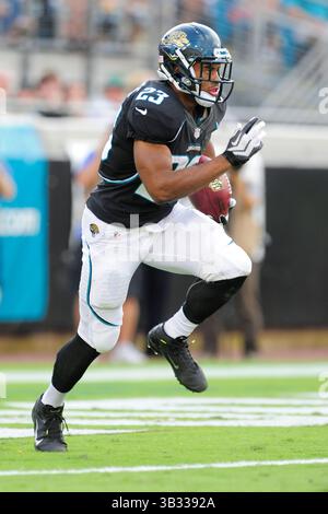 7 octobre 2012 - Jacksonville, FL, USA - Jacksonville Jaguars running back Rashad Jennings (23) au cours de l'avocats adjoints 41-3 perte pour l'ours de Chicago à l'EverBank Field sur le 7 octobre 2012 à Jacksonville, en Floride. ..ZUMA Press/Scott A. Miller. (Crédit Image : © Scott A. Miller via Zuma sur le fil) Banque D'Images