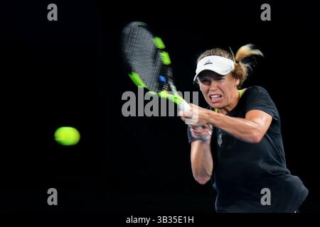 12 janvier 2018 - Melbourne, Australie - Caroline Wozniacki, deuxième pilote danoise, s'entraîne sur la Rod laver Arena pour le tournoi de tennis Open du Grand Chelem d'Australie 2018 à Melbourne, en Australie. (Crédit image : © Sydney Low/CSM via ZUMA Wire) Banque D'Images