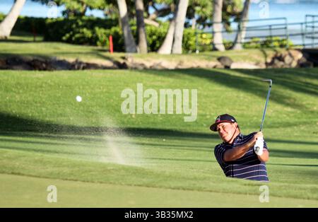 11 janvier 2018 - Jason Dufner sort du bunker sur le 17e trou lors de la première manche du 20e anniversaire du Sony Open au Waialae Country Club à Honolulu, Hawaï - Michael Sullivan/CSM(Credit image : &copy ; Michael Sullivan/CSM via ZUMA Wire) Banque D'Images