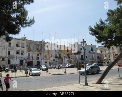 Bari, Italie- 14 juin 2019 : architecture des rues de Bari. Itinéraires touristiques dans la ville. Banque D'Images