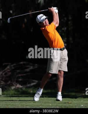 29 décembre 2017 : Hiroshi Tai (Singapour) joue un tir au 54e Championnat International de Golf Junior Orange Bowl au Biltmore à Coral Gables, en Floride. Mario Houben/CSM(image de crédit : &copy ; Mario Houben/CSM via ZUMA Wire) Banque D'Images