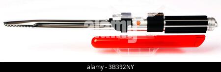 17 novembre 2017 - Doral, FL, États-Unis - sur la photo sont les pinces pour barbecue au sabre laser, l'un des articles pour le Guide des cadeaux Dave Barry 2017. (Crédit image : © Carl juste/TNS via ZUMA Wire) Banque D'Images