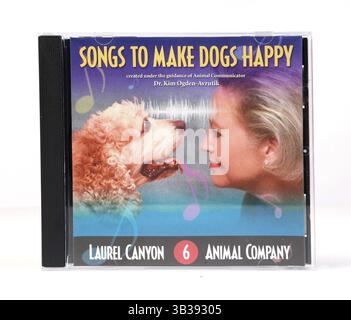 17 novembre 2017 - Doral, FL, États-Unis - sur la photo sont les chansons pour rendre les chiens heureux, l'un des articles pour le Guide des cadeaux Dave Barry 2017. (Crédit image : © Carl juste/TNS via ZUMA Wire) Banque D'Images