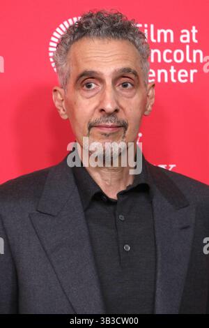 New York, New York, États-Unis. 28 avril 2025. John Turturro assiste au 50e gala du Chaplin Award à Alice Tully Hall à New York. Crédit : Greg Allen/Alamy Live News. Banque D'Images