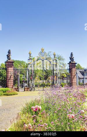 Portail d'entrée au Palais Philippsruhe à Hanaus, Hesse Banque D'Images
