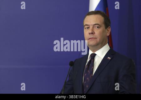 Sofia, Bulgarie - 4 mars 2019 : le premier ministre russe Dmitri Medvedev assiste à une conférence de presse après avoir rencontré son homologue bulgare Banque D'Images