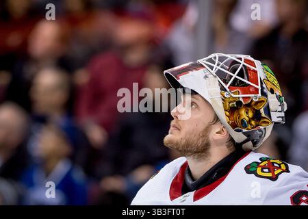 01 février 2018 : le gardien des Blackhawks Anton Forsberg (31 ans) a des pensées profondes pendant le match de la LNH entre les Blackhawks de Chicago et les Canucks de Vancouver au Rogers Arena de Vancouver, Canada. Dom gagne/CSM(image de crédit : &copy ; Dom gagne/CSM via ZUMA Wire) Banque D'Images