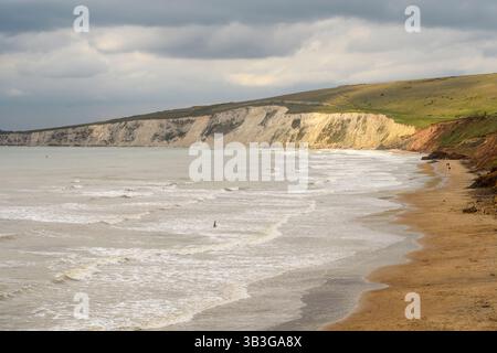 Côte sud-ouest de l'île de Wight près de Freshwater et Compton Beach Banque D'Images