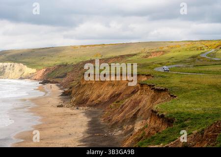 Côte sud-ouest de l'île de Wight près de Freshwater et Compton Beach Banque D'Images