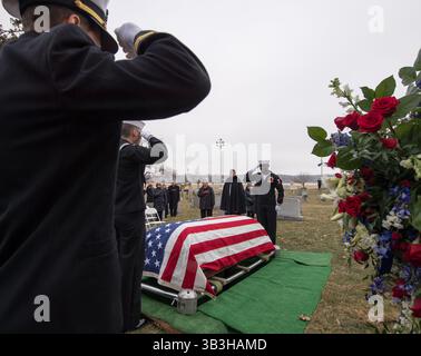 16 janvier 2018 - Annapolis, Maryland, États-Unis - funérailles pour l'ancien astronaute de la NASA, le capitaine Bruce McCandless II, USN (retraité), mardi 16 janvier 2018 au cimetière de l'Académie navale des États-Unis à Annapolis, Maryland. (Crédit image : © Bill Ingalls/ZUMA Wire/ZUMAPRESS.com) Banque D'Images