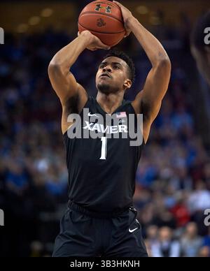 20 janvier 2018 - Newark, New Jersey, États-Unis - les mousquetaires de Xavier gardent Paul Scruggs (1) sur la ligne de faute dans la deuxième mi-temps entre les mousquetaires de Xavier et les Pirates de Seton Hall au Prudential Center à Newark, New Jersey. #11Xavier bat #19Seton Hall 73-64. Duncan Williams/CSM(image de crédit : &copy ; Duncan Williams/CSM via ZUMA Wire) Banque D'Images