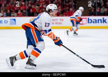 20 janvier 2018 : Chicago, Illinois, États-Unis - Islanders #13 Mathew Barzal en action lors du match de la Ligue nationale de hockey entre les Blackhawks de Chicago et les Islanders de New York au United Center à Chicago, il. Photographe : Mike Wulf(image de crédit : &copy ; Mike Wulf/CSM via ZUMA Wire) Banque D'Images