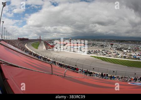 27 mars 2011 - Fontana, Californie, États-Unis - vue de l'Auto Club Speedway pendant la NASCAR Sprint Cup Series Auto Club 400. (Crédit image : © Brandon Parry via ZUMA Wire) Banque D'Images