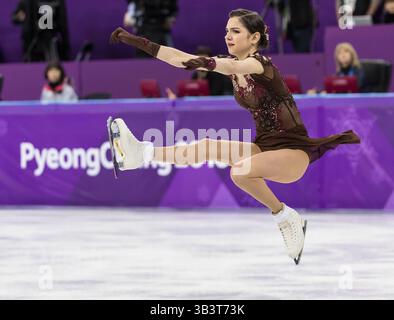 23 février 2018 - Gangneung, Corée du Sud - EVGENIA MEDVEDEVA, de Russie, en action pendant le patinage artistique : patinage libre pour femmes à la patinoire de Gangneung pendant les Jeux Olympiques d'hiver de Pyeongchang 2018. (Crédit image : © Patrice Lapointe via ZUMA Wire) Banque D'Images