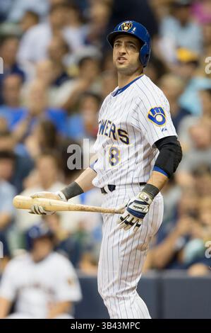 31 juillet 2015 : Ryan Braun, le joueur de terrain droit des Milwaukee Brewers, #8, à la batte lors du match de baseball de la Ligue majeure entre les Brewers de Milwaukee et les Cubs de Chicago au Miller Park à Milwaukee, WISCONSIN. John Fisher/CSM(image crédit : © John Fisher/Cal Sport Media/ZUMAPRESS.com) Banque D'Images
