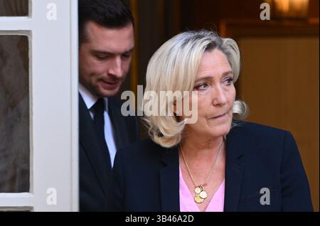 Paris, France. 30 avril 2025. Interview de Marine LePen, Jordan Bardella et François Bayrou sur l'introduction de la représentation proportionnelle à l'Hôtel de Matignon, 30 avril 2025 - 30/04/2025 - France/Paris - Julien Mattia/le Pictorium crédit : LE Pictorium/Alamy Live News Banque D'Images