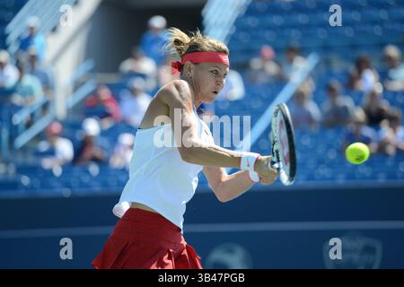 20 août 2015 - Mason, Ohio, États-Unis - LUCIE SAFAROVA en action lors de son match contre B. Bencic au Western & Southern Open à Mason Ohio le jeudi 20 août 2015 (image crédit : © Christopher Levy via ZUMA Wire) Banque D'Images