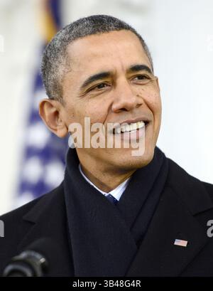 28 novembre 2013 - Washington, District of Columbia, États-Unis - le président des États-Unis, Barack Obama, prononce un discours alors qu'il pardonne à la Turquie l'action de grâce nationale lors d'une cérémonie sur le Portique Nord de la Maison Blanche à Washington, DC, le mercredi 27 novembre 2013. C'est le 66e anniversaire de la présentation nationale de Thanksgiving en Turquie. (Crédit image : ©Ron Sachs/CNP via ZUMA Wire) Banque D'Images