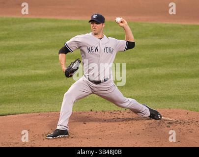 11 août 2014 - Baltimore, Maryland, US - Chris Capuano (26), lanceur des Yankees de New York, travaille en première manche contre les Orioles de Baltimore à Oriole Park à Camden Yards à Baltimore, MD, le lundi 11 août 2014. (Crédit image : ©Ron Sachs/CNP via ZUMA Wire) Banque D'Images