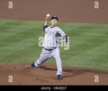 14 septembre 2014 - Baltimore, Maryland, États-Unis - Hiroki Kuroda, lanceur des Yankees de New York (18 ans), travaille en première manche contre les Orioles de Baltimore à Oriole Park à Camden Yards à Baltimore, MD le dimanche 14 septembre 2014. (Crédit image : ©Ron Sachs/CNP via ZUMA Wire) Banque D'Images