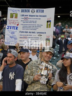 14 septembre 2014 - Baltimore, Maryland, États-Unis - affiches dans les tribunes avant le match contre les Orioles de Baltimore à Oriole Park à Camden Yards à Baltimore, MD le dimanche 14 septembre 2014. (Crédit image : ©Ron Sachs/CNP via ZUMA Wire) Banque D'Images