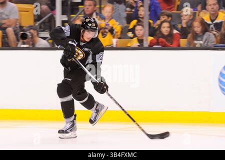 Le 20 septembre 2015 - Boston, Massachusetts, États-Unis - Loui Eriksson (21), aile gauche des Bruins de Boston, patine pendant le camp d'entraînement des Bruins de Boston qui s'est tenu au TD Garden à Boston, Massachusetts. Eric Canha/CSM(image crédit : © Eric Canha/CSM via ZUMA Wire) Banque D'Images
