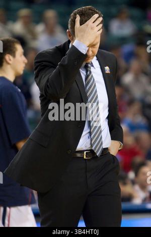 13 mars 2011 : Chris Mooney, entraîneur-chef des Spiders de Richmond, réagit au match du championnat Atlantic 10 entre les Flyers de Dayton et les Spiders de Richmond au Boardwalk Hall à Atlantic City, New Jersey.(image crédit : © Chris Szagola/Cal Sport Media/ZUMAPRESS.com) Banque D'Images