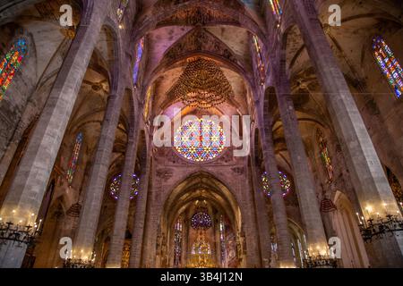 Intérieur de Catedral-Basílica de Santa María de Mallorca, Palma, Majorque Majorque, Espagne Banque D'Images