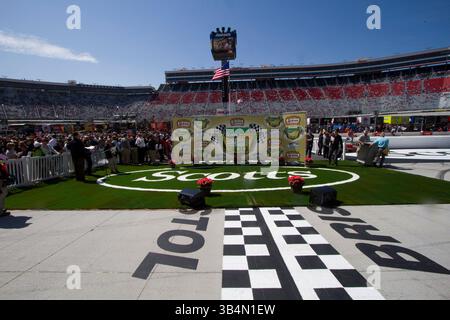 BRISTOL, TN - 19 mars 2011 : les cérémonies pré-course sont en cours avant le Scotts EZ SEED 300 au Bristol Motor Speedway à Bristol, TN.(image crédit : © ASP/Cal Sport Media/ZUMAPRESS.com) Banque D'Images